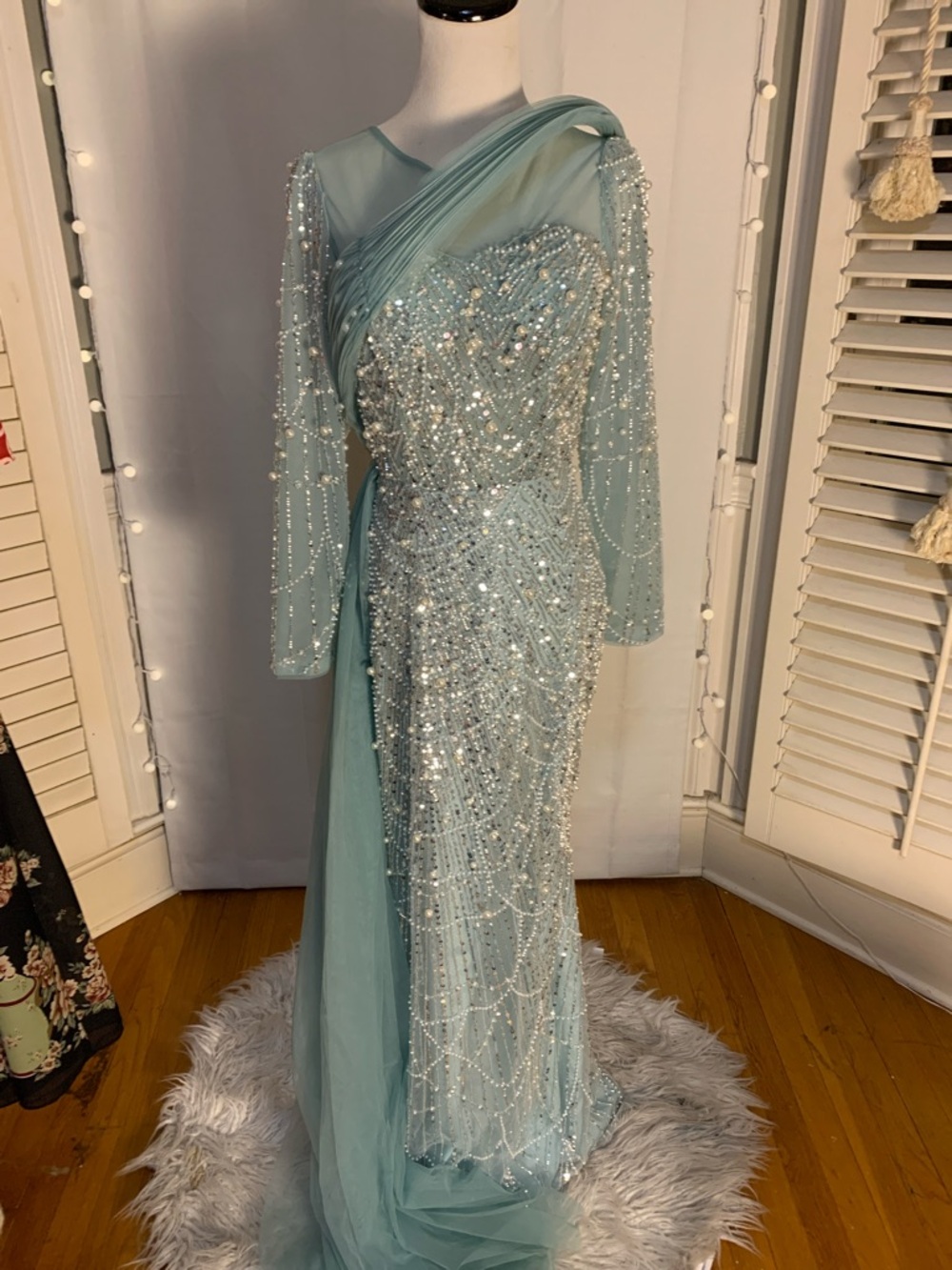Luvistrue Embellished Light Aqua Evening Gown Size Medium
